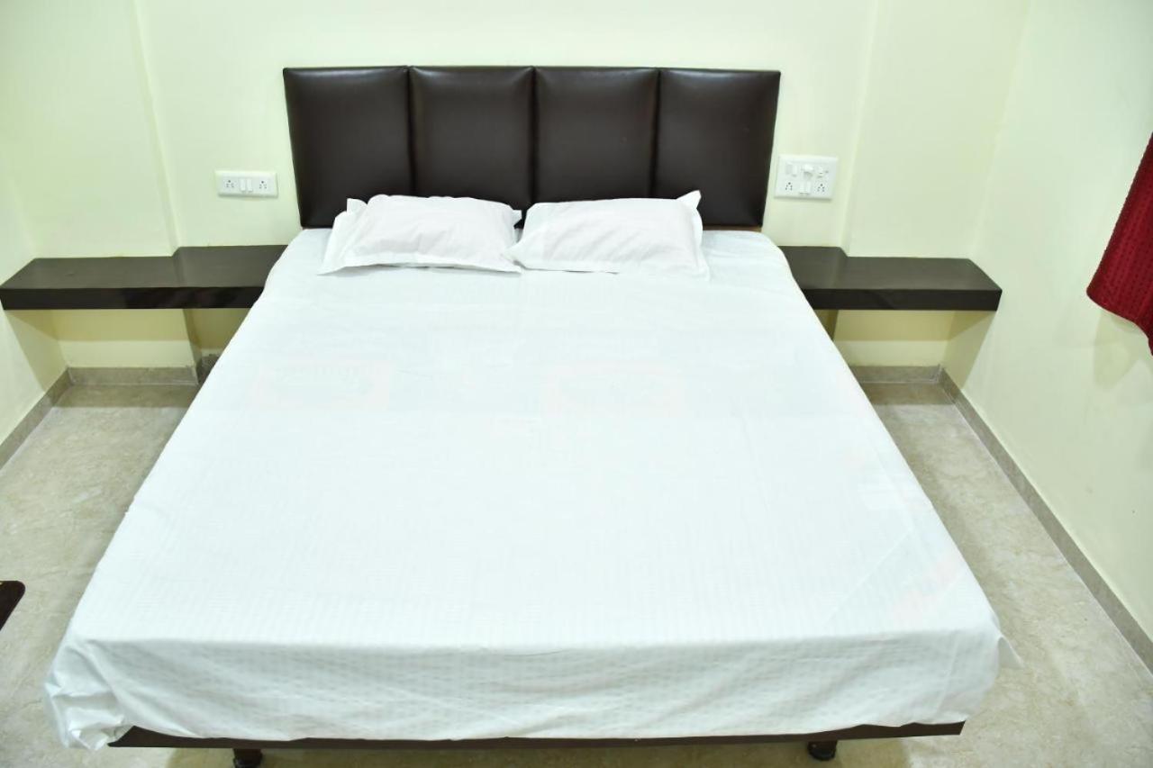 Hotel Kalika Residency - Akkalkot Akalkot Exterior photo